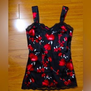 🛍️WHBM romantic rose black cami women top_NWT 💋